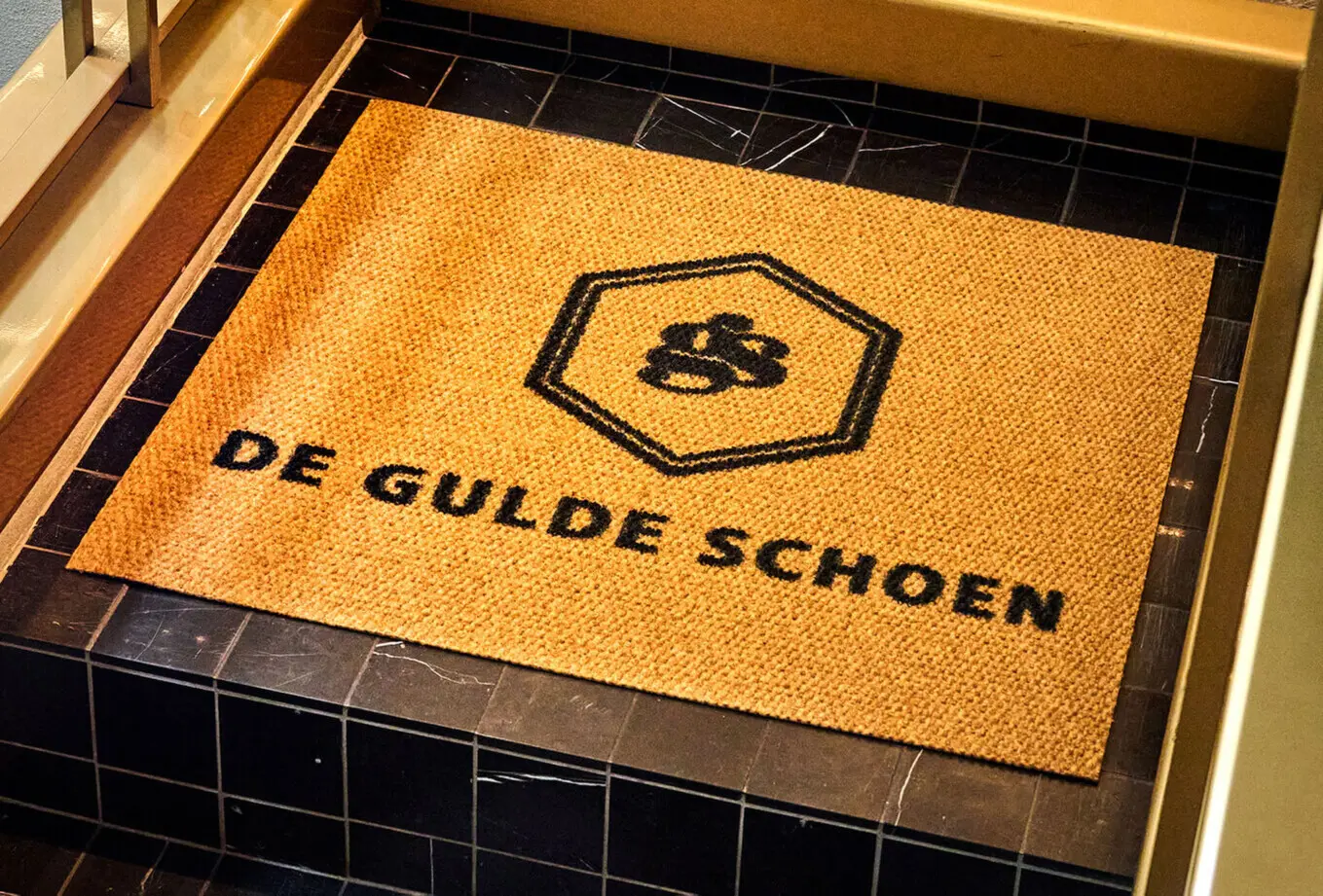 Berber Matte Logo